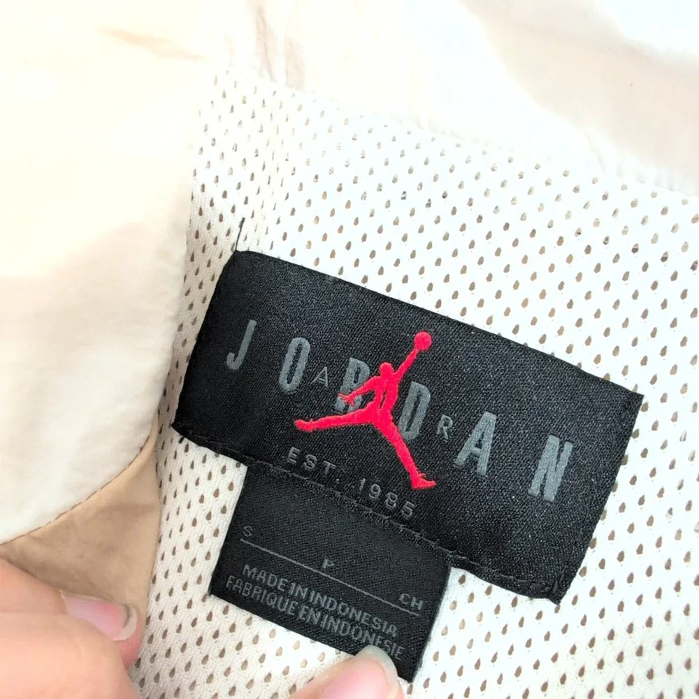 Air Jordan Flight Heritage Windbreaker Warm Up Jacket Desert Tan White Small